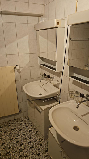 Bathroom 4, Wirtschaft Zum Rossli, Liestal