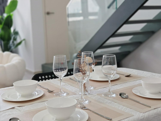 Food & Drinks 4, Urban Loft MRT Convenience KLCC Nearby in EKO CHERAS, Kuala Lumpur