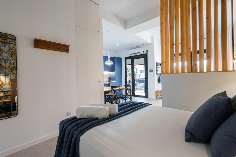 Bedroom 2, FLORIT FLATS - The Ceramic Suites - Free Bikes Included, Valencia