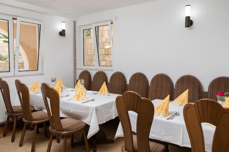 Food & Drinks 3, Vila Midami - Herceg Novi Savina