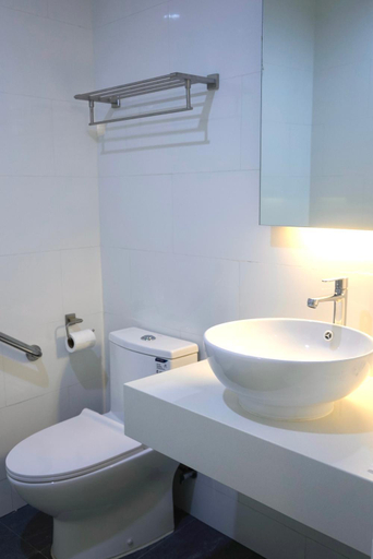 Bathroom 4, Stallions Suites Penang, Penang Island