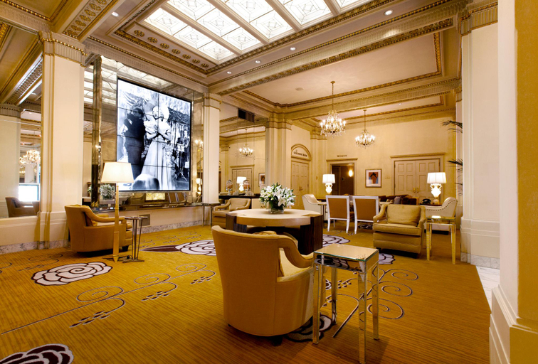 Public Area 3, Hotel Deluxe, Multnomah