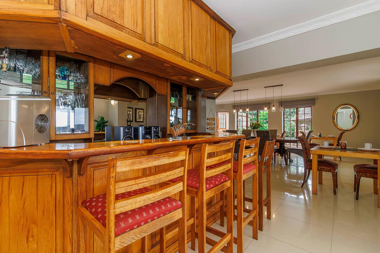 Food & Drinks 4, Churchill House, eThekwini
