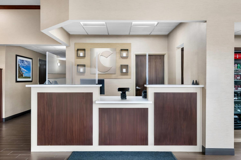 Public Area 2, Comfort Inn & Suites North East, Cecil