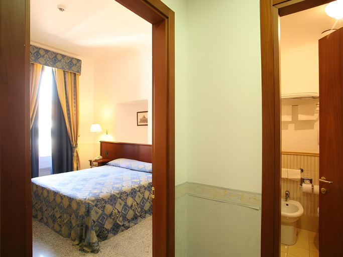 Bedroom 2, Jo&Joe Hostel, Rome