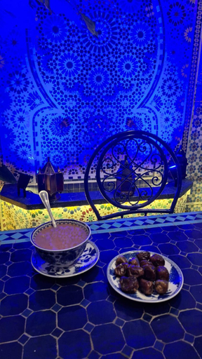 Food & Drinks