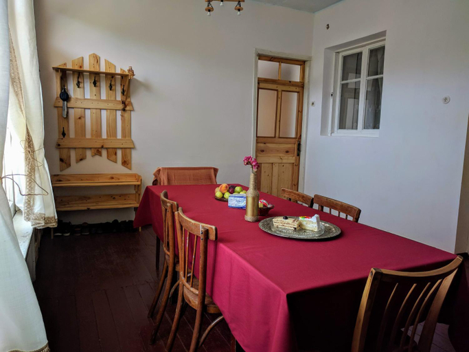 Others 4, Tatev Guest House