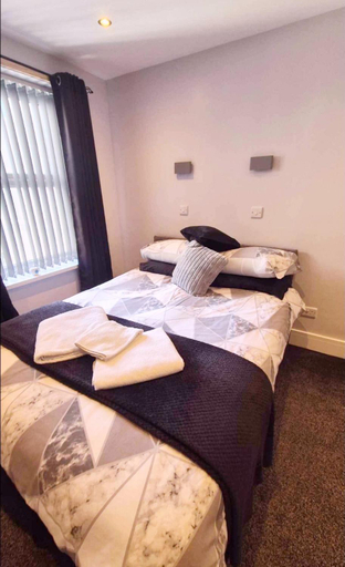 Bedroom 2, St Nicholas Holiday Apartments, Blackpool