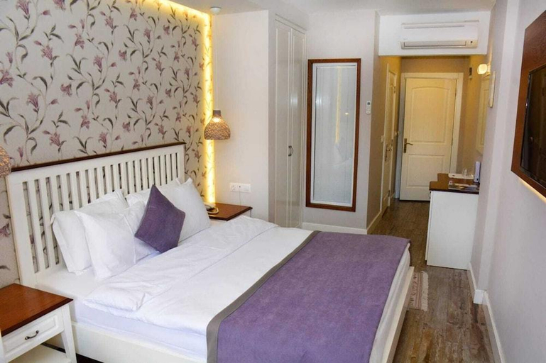 Bedroom 4, Focamor Otel, Foça