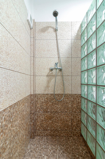 Bathroom 5, Resort 7 Crai - Cabana Craiul Crailor, Zarnesti