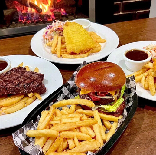 Food & Drinks 3, Gordon Hotel, Goulburn Mulwaree - Goulburn