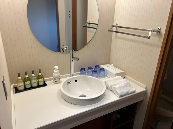 Bathroom 4, Yaizu Grand Hotel, Yaizu