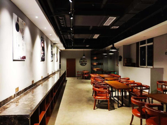 Food & Drinks 5, James Joyce Coffetel·Bao Ji Gao Tie Nan Zhan, Baoji