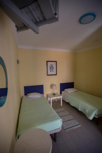 Bedroom 3, Hi Lagos - Pousada de Juventude, Lagos