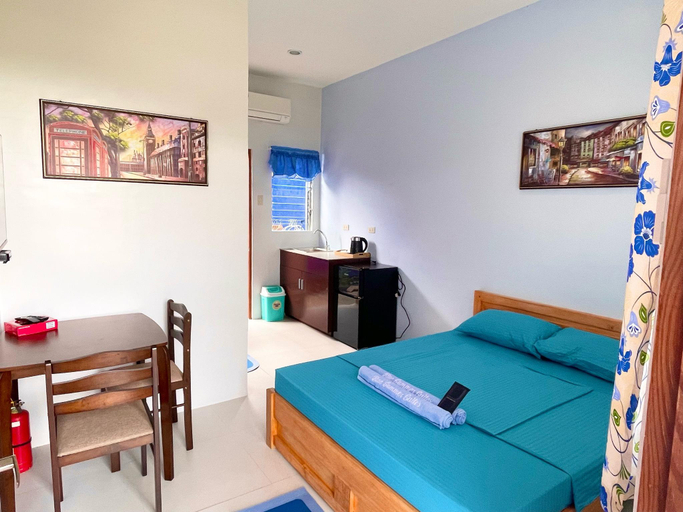 Bedroom 2, Blue Summer Suites & Restaurant, Dauis