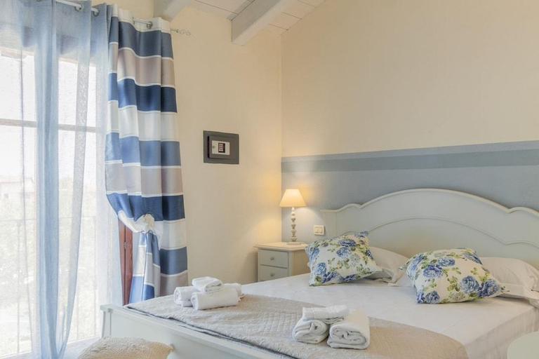 Bedroom 4, Lugana Village Resort & Sporting Club, Verona