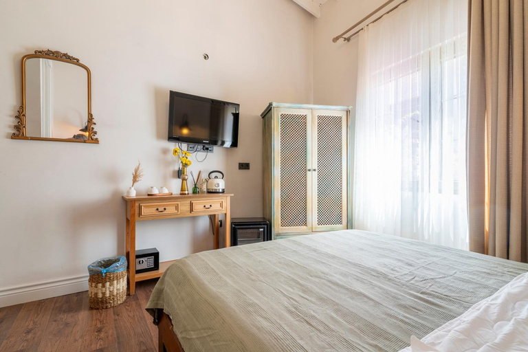 2, Mediha Hanım Konagı Alacatı, Çeşme