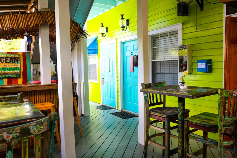 Food & Drinks 4, Caribbean House, Monroe