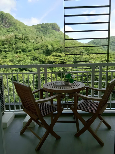 Others 4, One br (Jacana B 602) Pico de Loro, Nasugbu