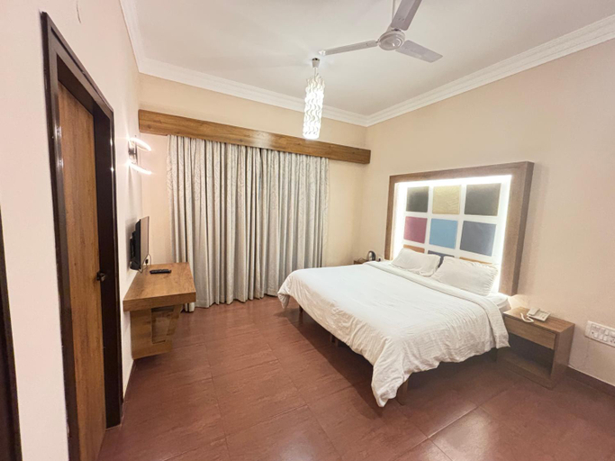 Bedroom 3, Zeenath Taj Gardens, Vellore
