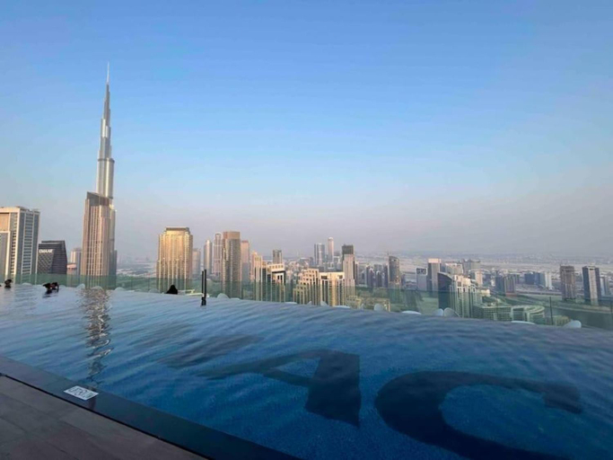 Others 5, Unique 2br with Infinity Pool view on Burj Khalifa, Dubai