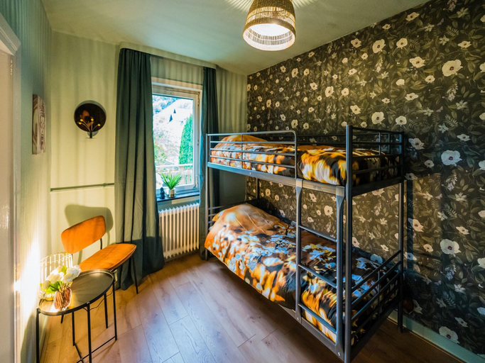 Bedroom 2, Ferienwohnung bei Willingen mit Garten, Waldeck-Frankenberg