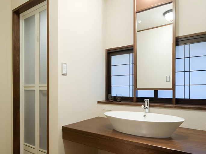 Bathroom 2, Tabiyu Abrigo Apartment, Nishinomiya