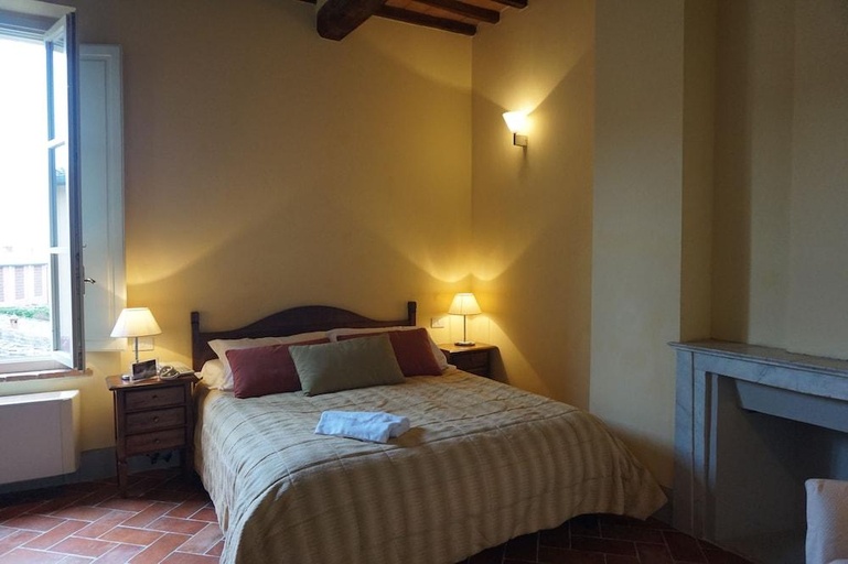 Bedroom 3, Borgo Colleoli Resort, Pisa