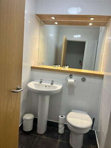 Bathroom 3, The Laurelbank Hotel, Fife