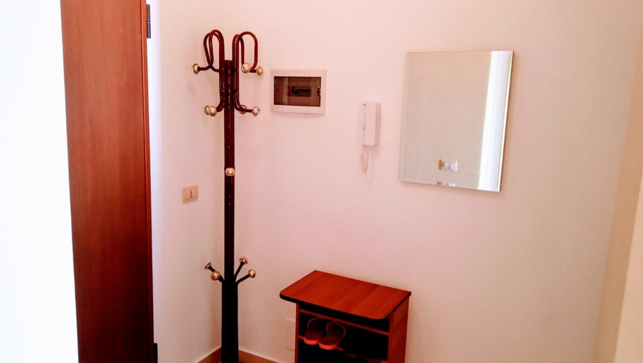 Others 4, Turtle Apartment, Durrësit