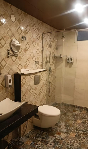 Bathroom 4, Yashshree Mussoorie Mall Road, Dehradun