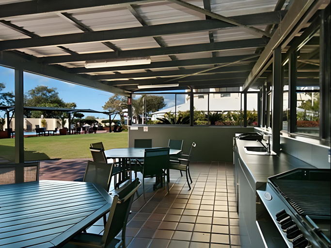 Food & Drinks, Focus Apartments, Gold Coast