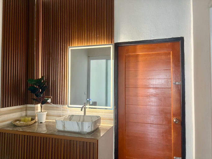 Bathroom 1, Wilawan home, Ko Samui