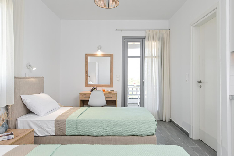 Bedroom, Vive Mare Plaka II, South Aegean