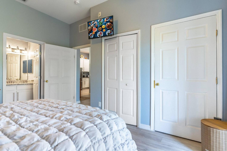 2, 615 Bahama Bay, Osceola