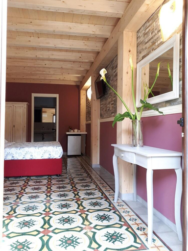 Others 5, Al Castello B&B, Messina