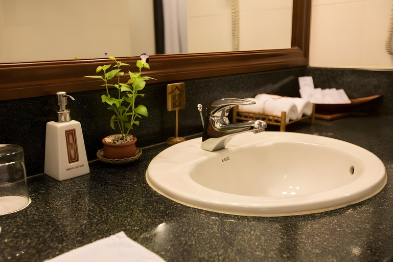 Bathroom 5, Victoria Chau Doc Hotel, Chau Doc