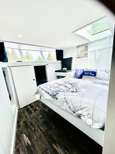 Bedroom 2, Creekside RnR, Kent