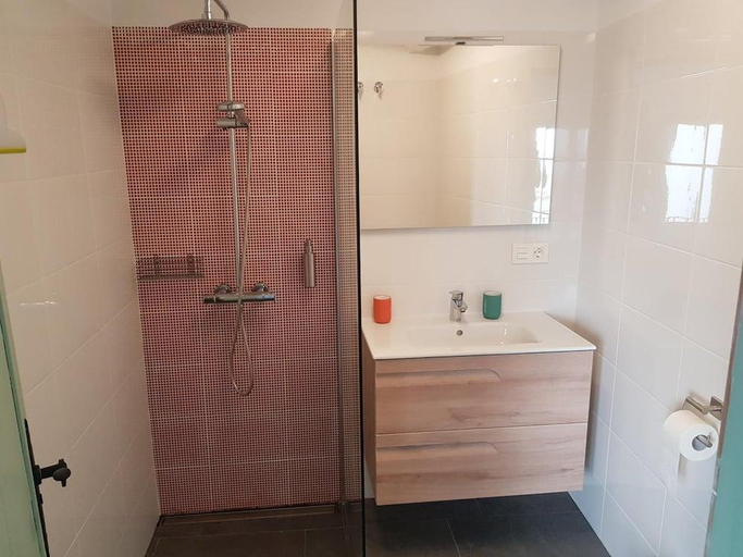 Bathroom 4, Casa Los Tejones, Granada