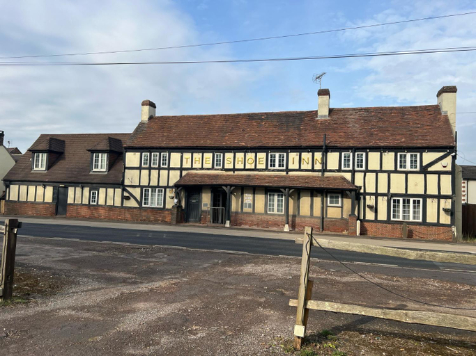 Exterior & Views 1, The Shoe Inn, Wiltshire