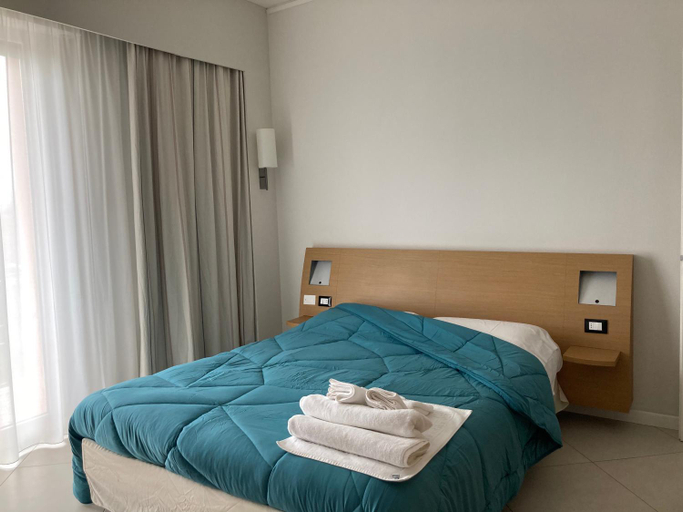 Others 5, Home & B, Arezzo