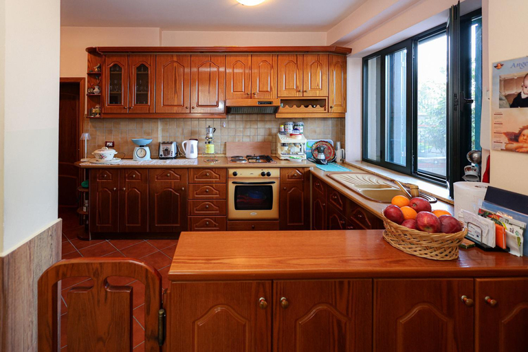 5, Casa la Pieve, Beratit