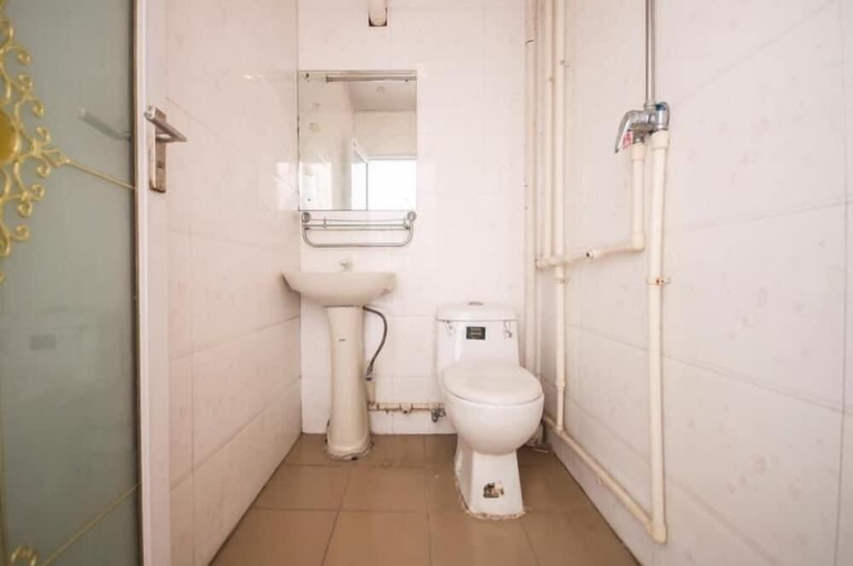 Bathroom 2, Liuzhuang Huayuhai Holiday Hostel, Qinhuangdao