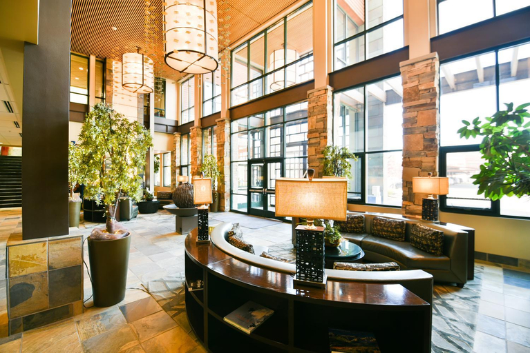 Public Area, Newpark Resort, Summit