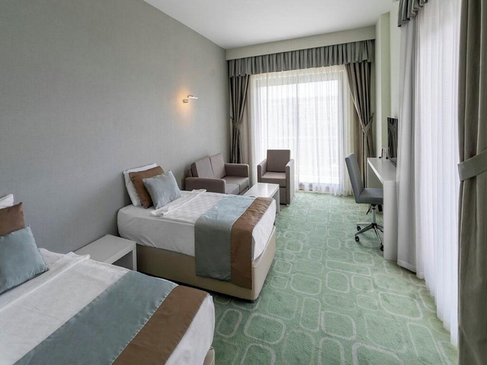 Bedroom 3, Horus Paradise Resort - Ultra All Inclusive, Manavgat