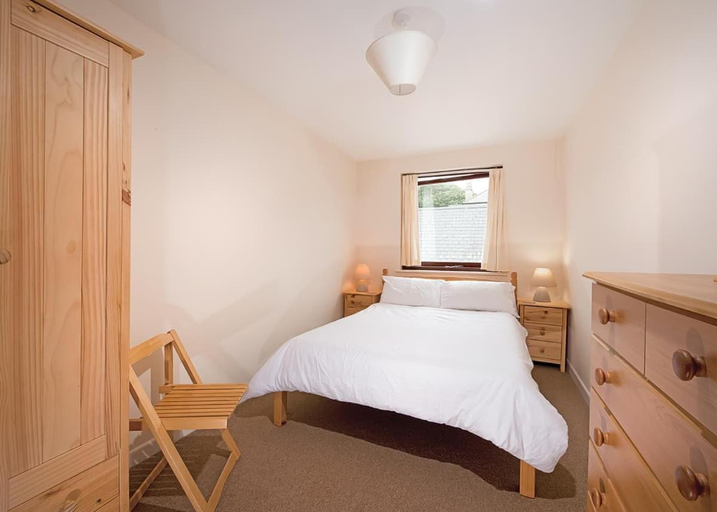 Bedroom 2, Kenegie Manor, Cornwall