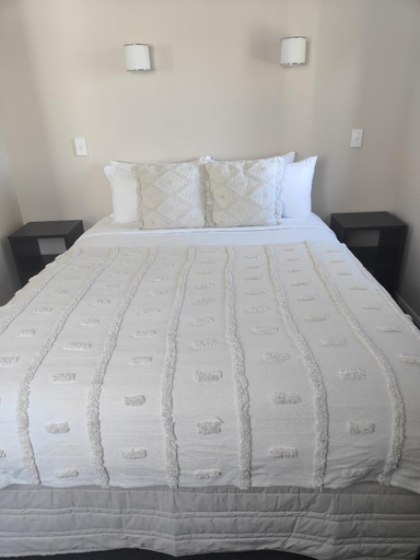 Bedroom 3, Southpacific Motel, Thames-Coromandel