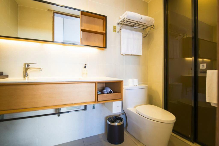 Bathroom 3, JI Hotel Luoyang Wanda Plaza, Luoyang