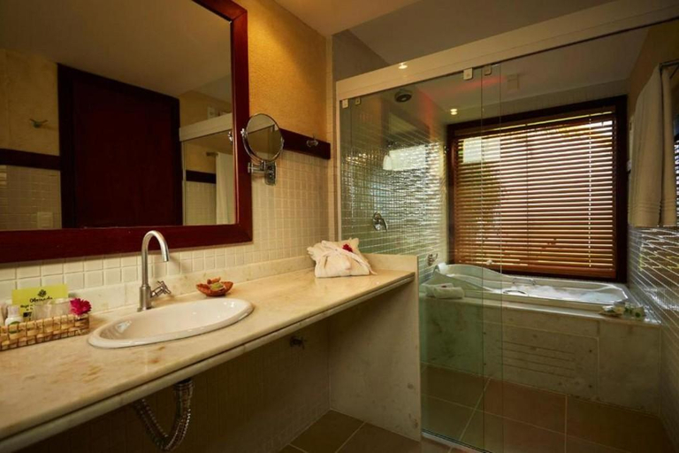 Bathroom 4, Gungaporanga Hotel, Barra de São Miguel