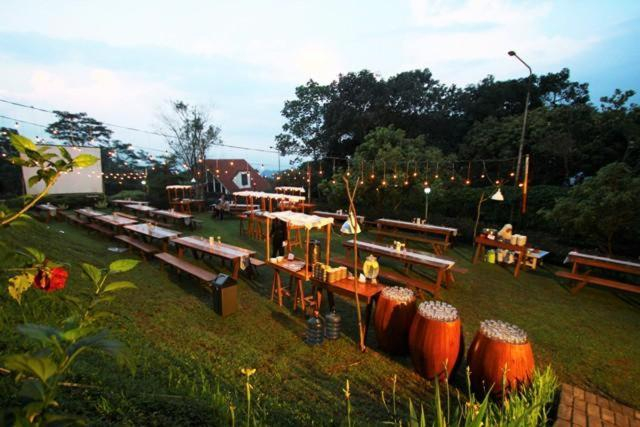 Food & Drinks 4, Amanda Hills Bandungan, Semarang